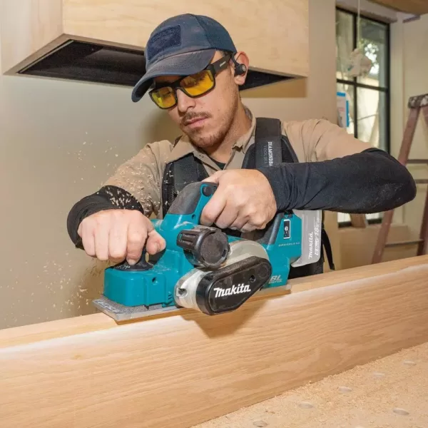 Makita 18-Volt LXT Lithium-Ion Brushless 3-1/4 in. Cordless Planer, AWS Capable, Tool Only